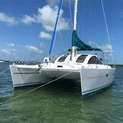 37 lagoon sailboat for rent